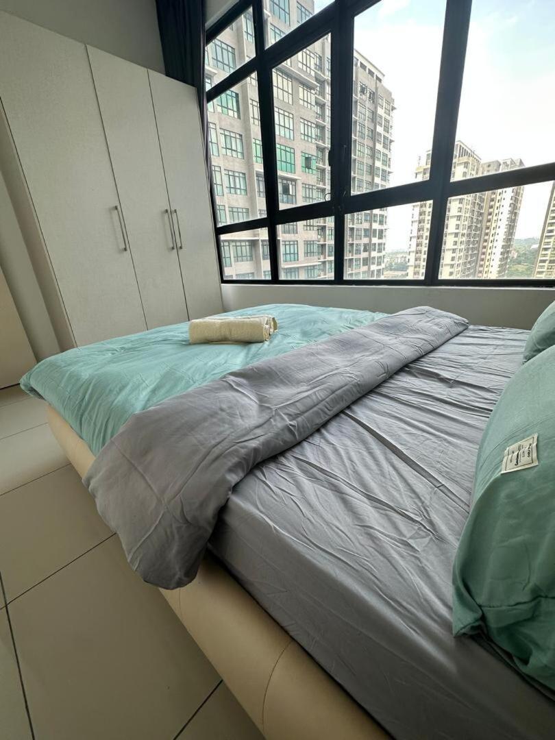 Pangsapuri Conezion, Pool View High Floor, Beside Ioi Mall, Opposite Hospital Serdang, Beside Uniteen And Upm, Putrajaya