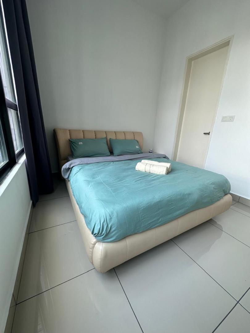 Conezion, Pool View High Floor, Beside Ioi Mall, Opposite Hospital Serdang, Beside Uniteen And Upm, Pangsapuri *