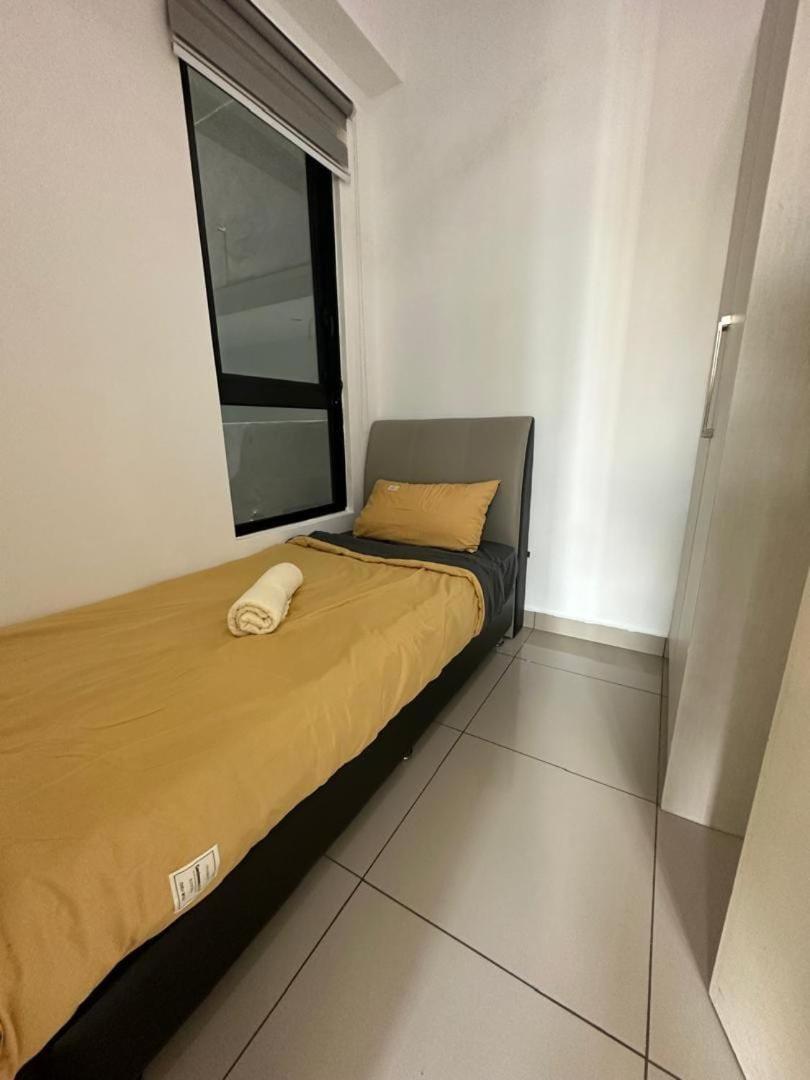 Conezion, Pool View High Floor, Beside Ioi Mall, Opposite Hospital Serdang, Beside Uniteen And Upm, *