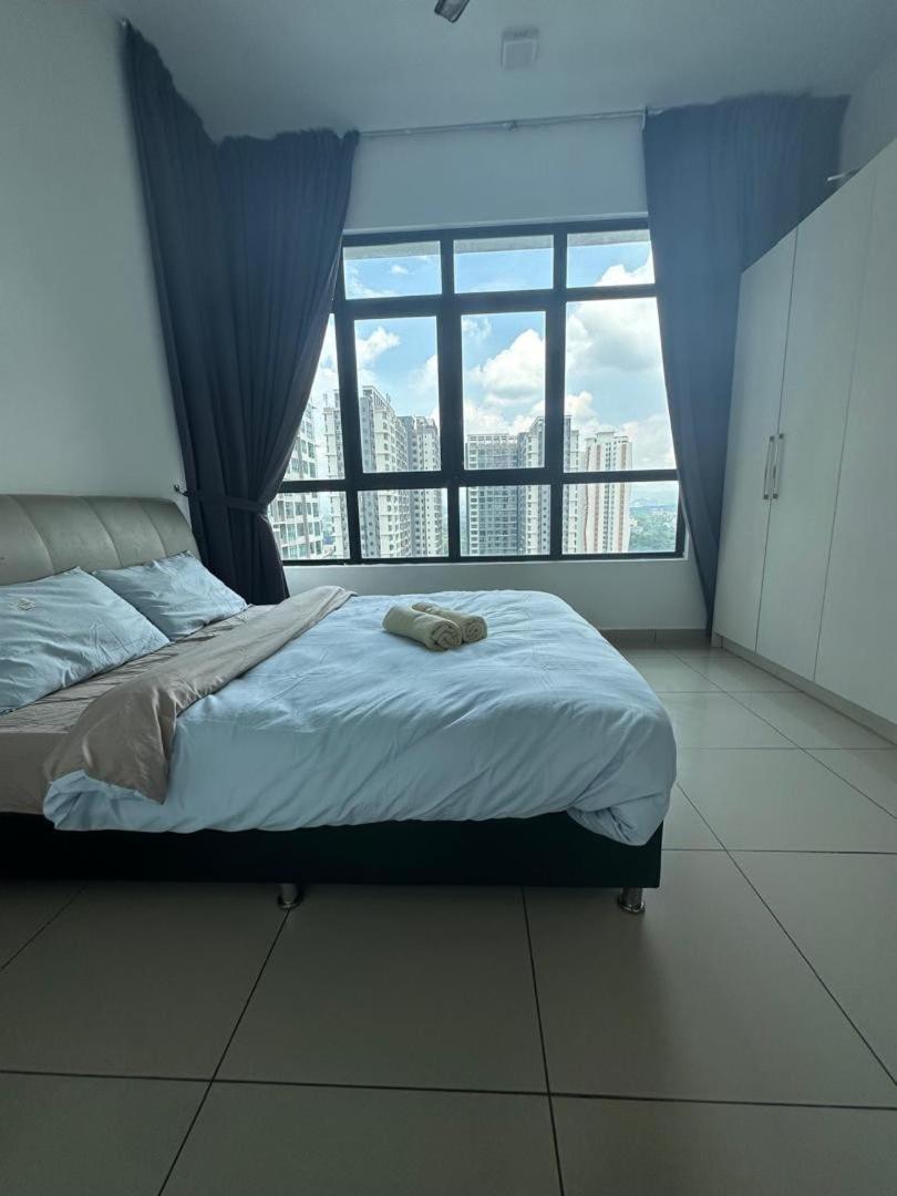Conezion, Pool View High Floor, Beside Ioi Mall, Opposite Hospital Serdang, Beside Uniteen And Upm, * Putrajaya